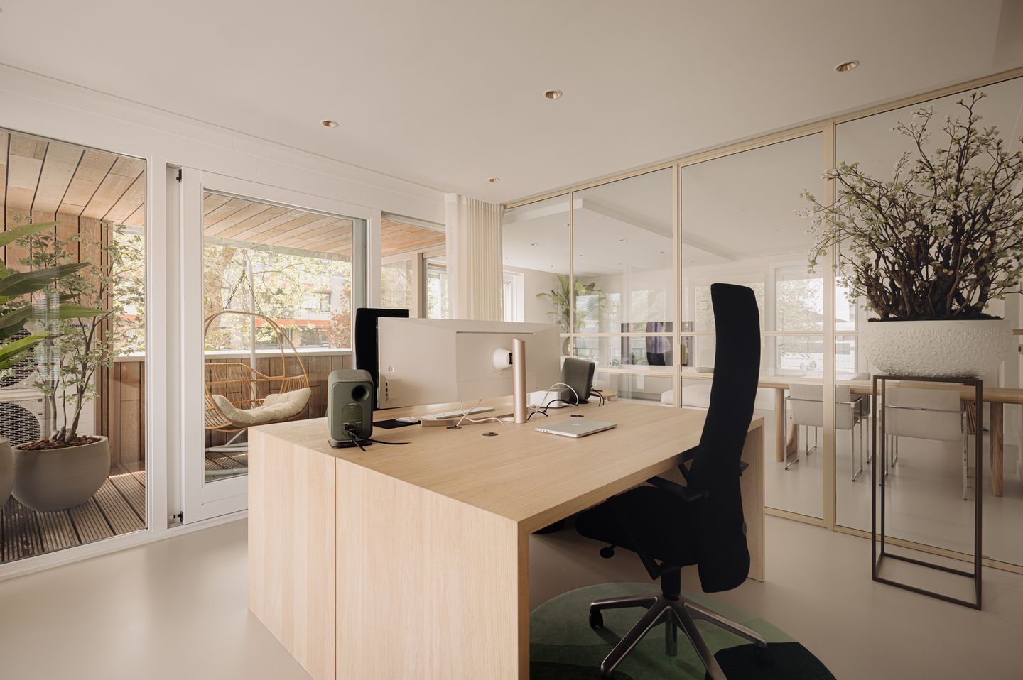 Photo 4 of Willem van Weldammelaan 89