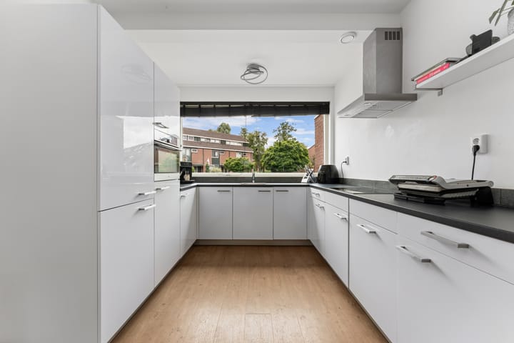 Photo 13 of Esdoorndreef 88