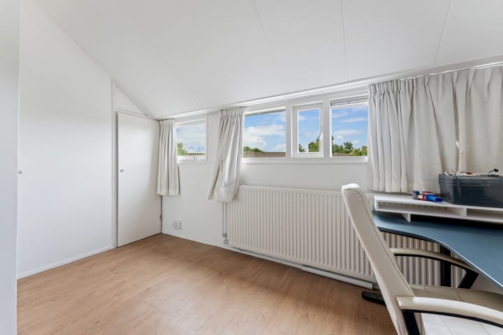 Photo 37 of Esdoorndreef 88