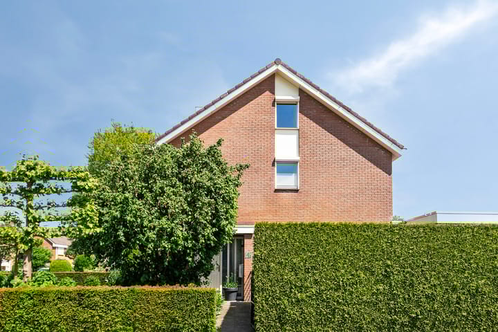 Photo 7 of Narcisstraat 12