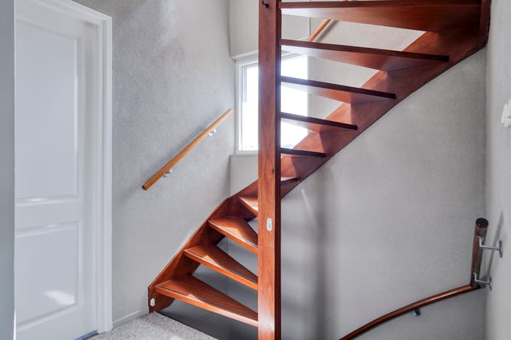 Photo 20 of Narcisstraat 12