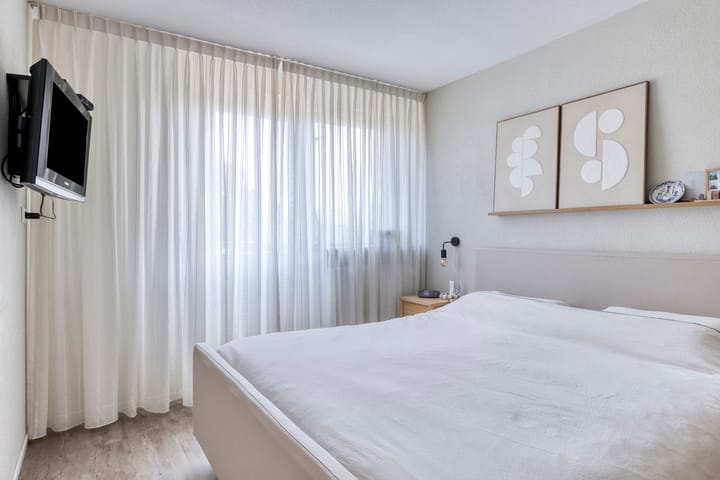 Photo 21 of Narcisstraat 12