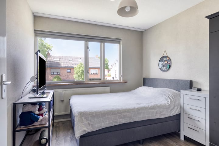 Photo 25 of Narcisstraat 12