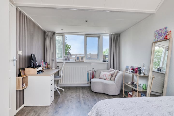 Photo 31 of Narcisstraat 12