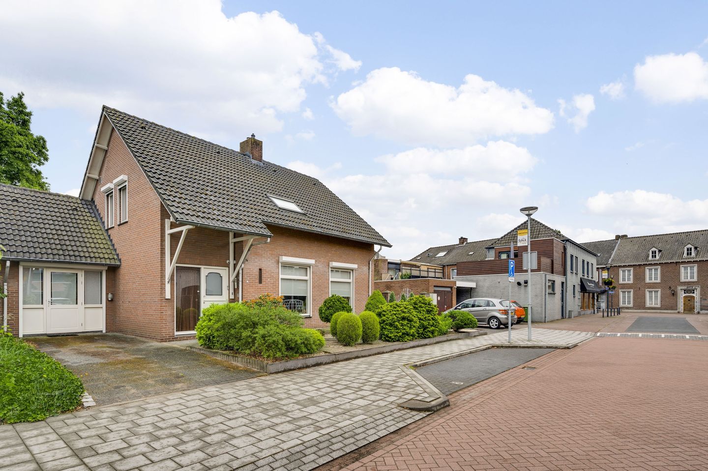 Foto 5 van Pastoor van Crugtenlaan 2-A