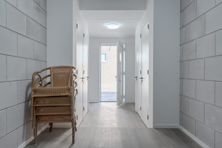 Foto 11 van Moerheimstraat 4