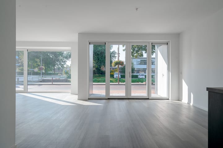 Foto 17 van Moerheimstraat 4