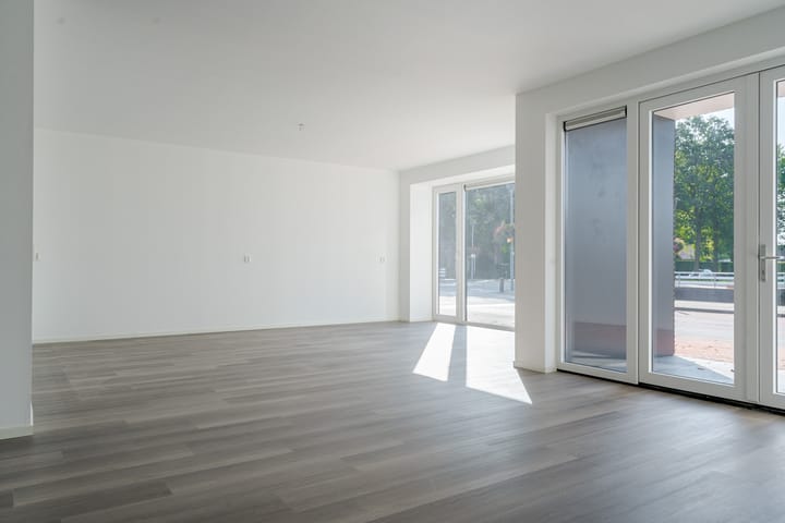 Foto 19 van Moerheimstraat 4