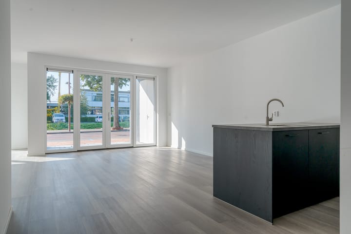 Foto 20 van Moerheimstraat 4