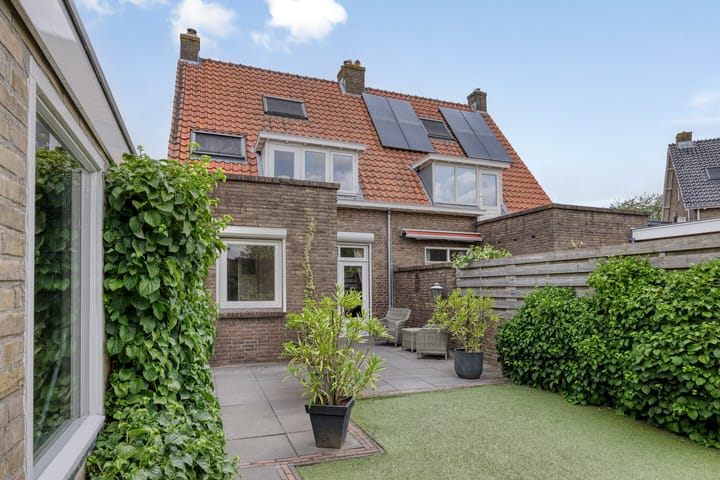 Photo 28 of Koningin Wilhelminaweg 76