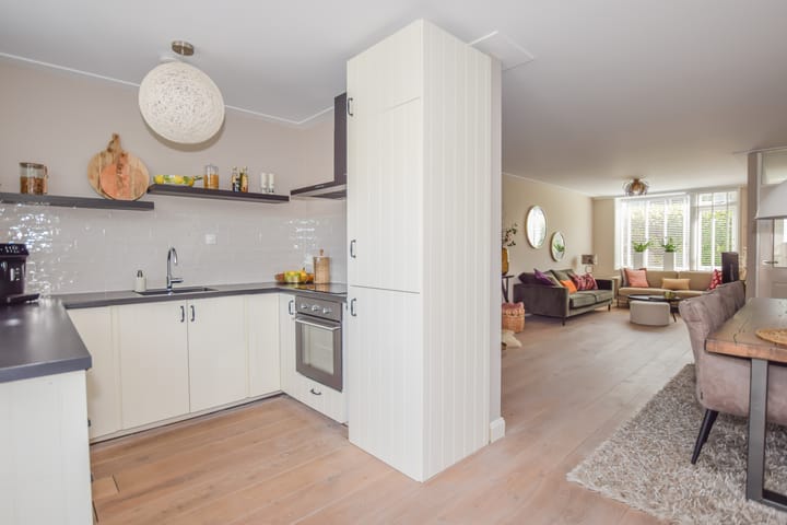 Foto 3 van Meester van Boemellaan 6