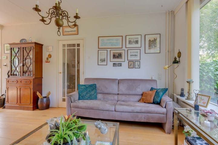 Foto 10 van Meeuwenlaan 7