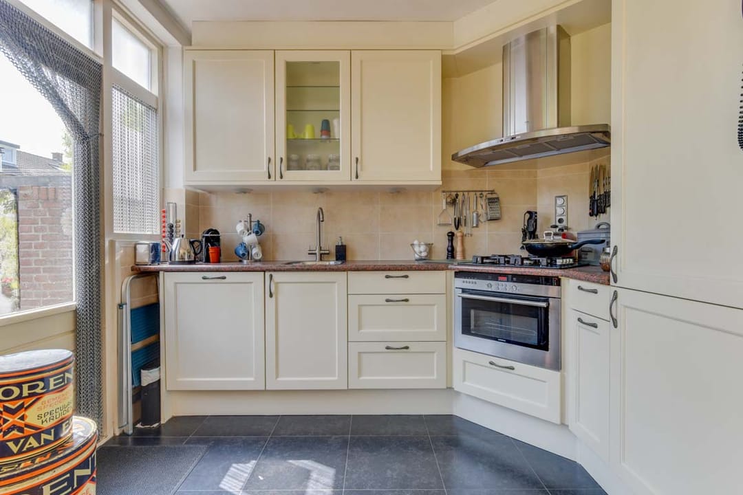 Photo 13 of Meeuwenlaan 7