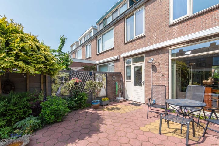 Foto 18 van Meeuwenlaan 7