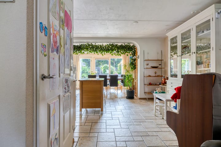 Foto 14 van Marga Klompélaan 109