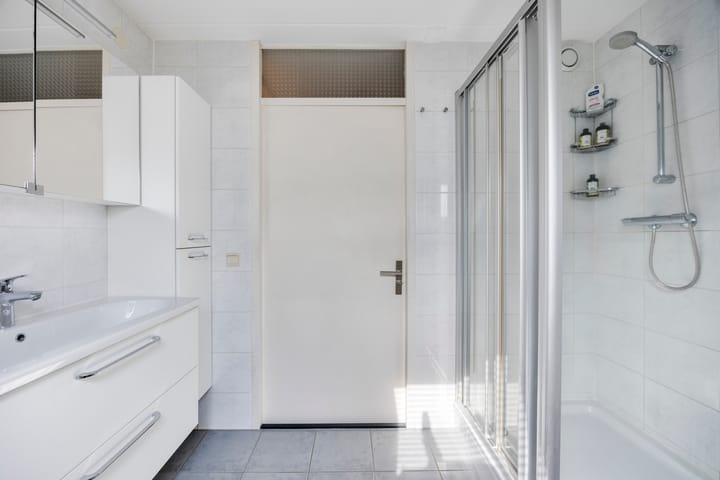 Foto 31 van Marga Klompélaan 109