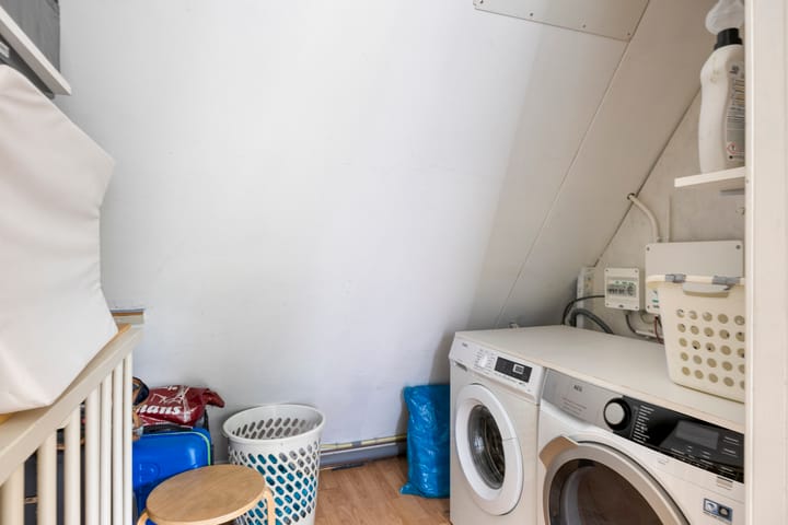 Foto 35 van Marga Klompélaan 109