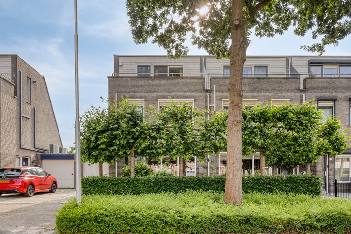 Foto 1 van Marga Klompélaan 109