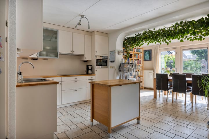 Foto 4 van Marga Klompélaan 109