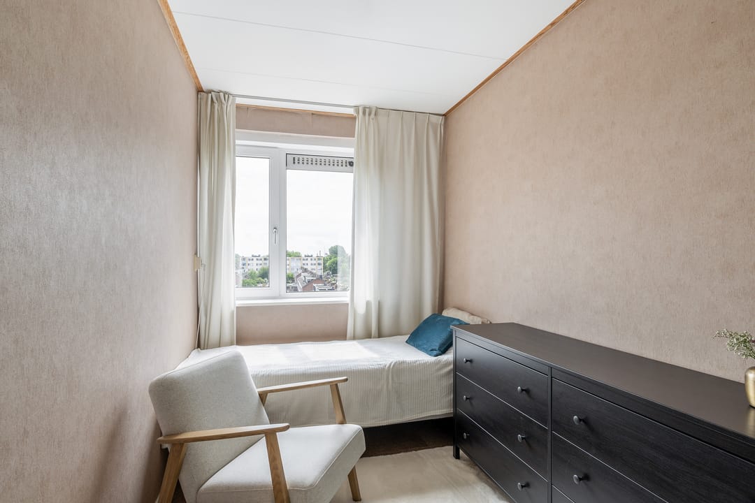 Photo 17 of Admiraal Trompstraat 31