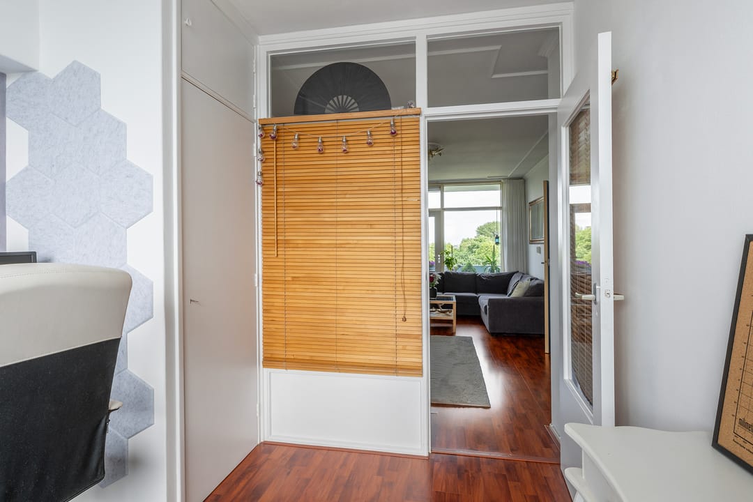 Photo 13 of Admiraal Trompstraat 31