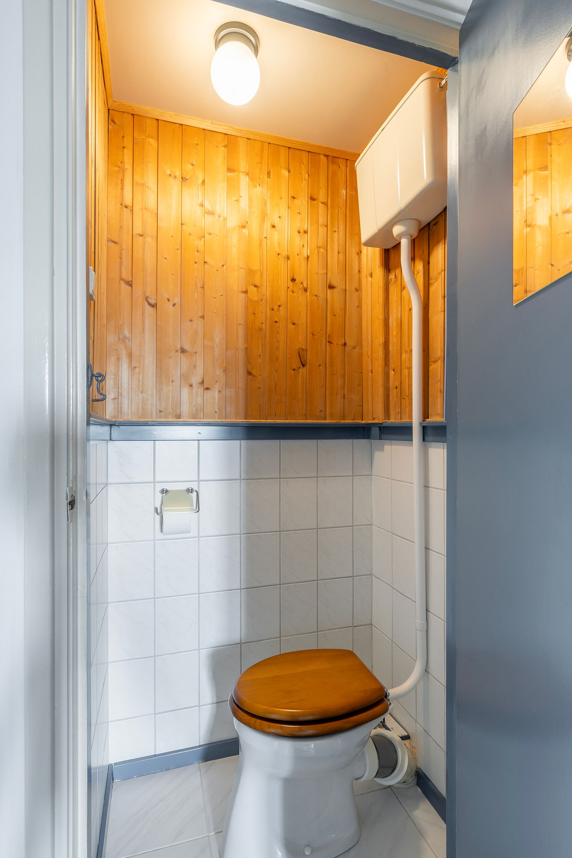 Photo 24 of Admiraal Trompstraat 31