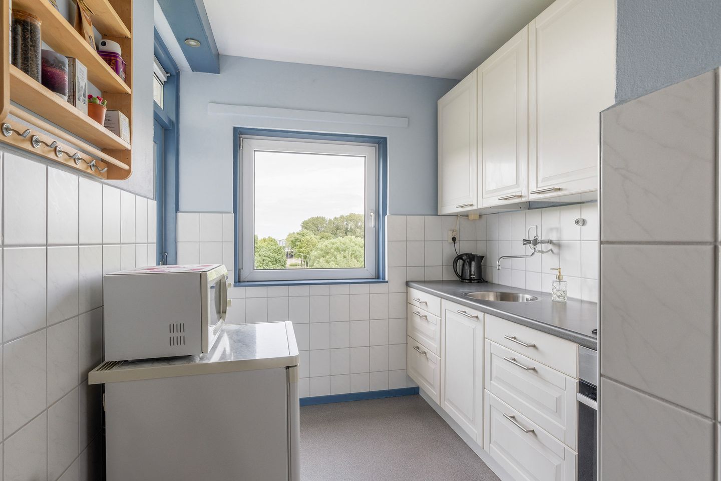 Photo 14 of Admiraal Trompstraat 31