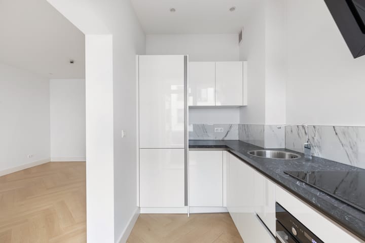 Photo 11 of Oude Binnenweg 48-A