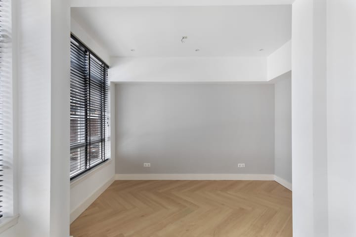 Photo 20 of Oude Binnenweg 48-A