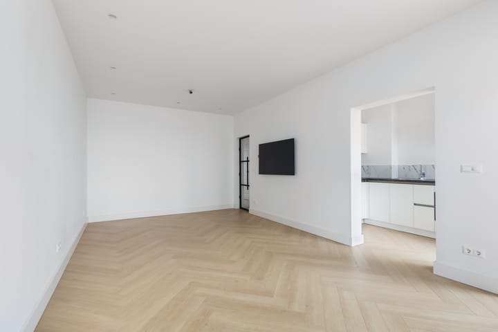 Photo 9 of Oude Binnenweg 48-A