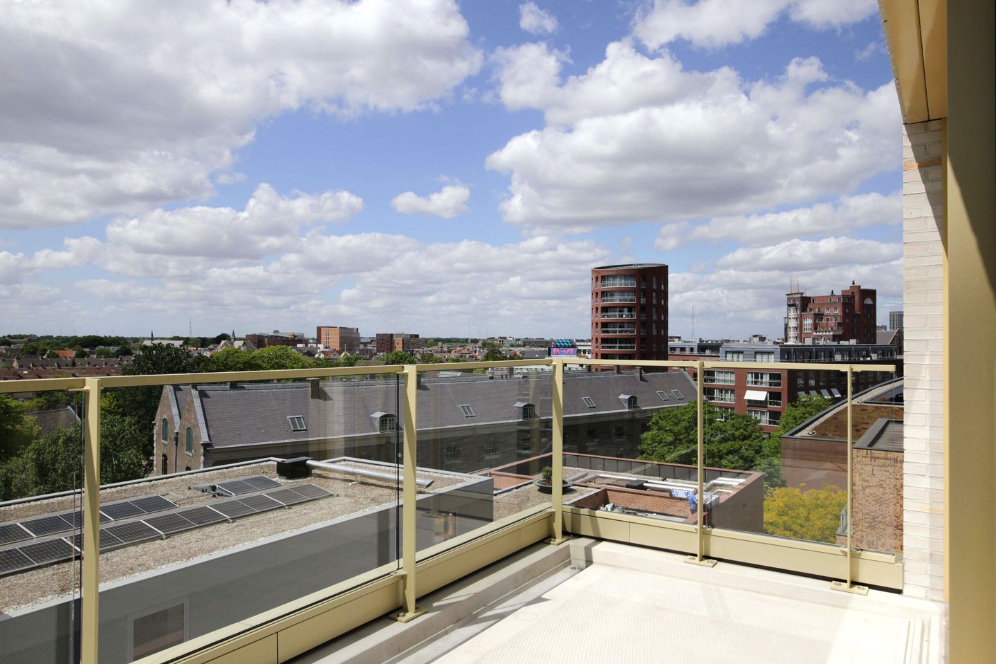 Foto 19 van Markendaalseweg 74-G3