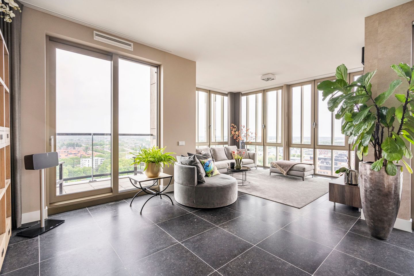 Foto 10 van Hofplein 94