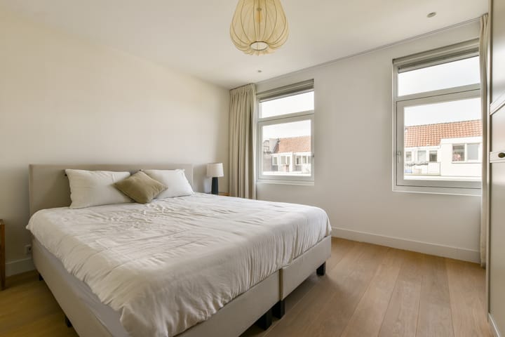 Foto 15 van Roompotstraat 8-2