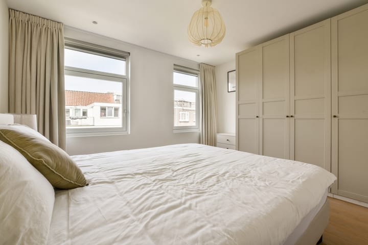 Foto 16 van Roompotstraat 8-2