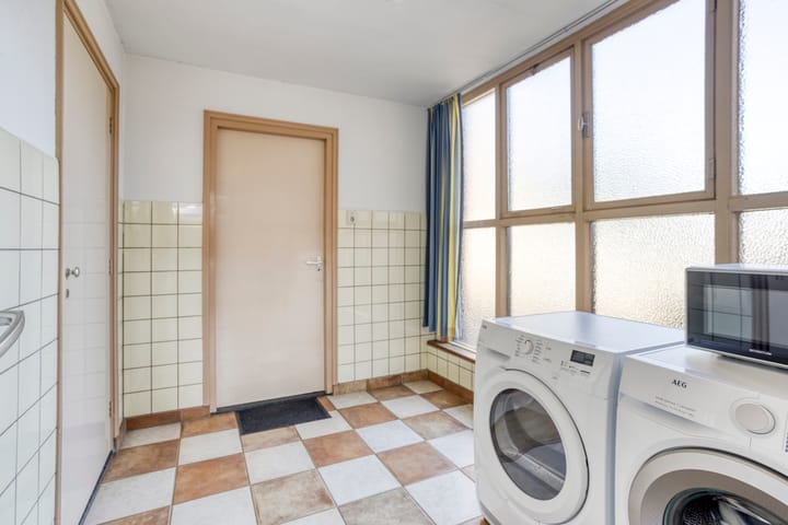 Foto 15 van Edmundus van Dintherstraat 8