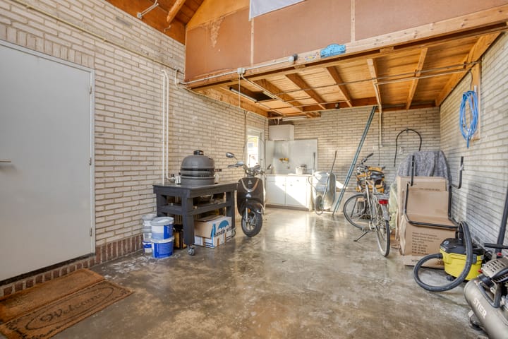 Foto 27 van Edmundus van Dintherstraat 8