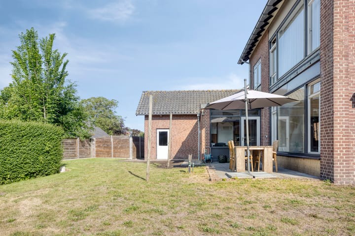 Foto 35 van Edmundus van Dintherstraat 8