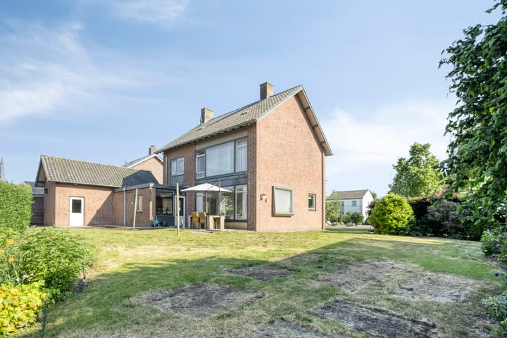 Foto 2 van Edmundus van Dintherstraat 8