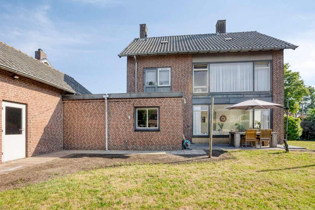 Foto 32 van Edmundus van Dintherstraat 8