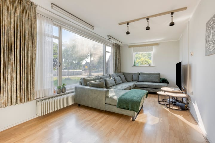 Foto 7 van Edmundus van Dintherstraat 8