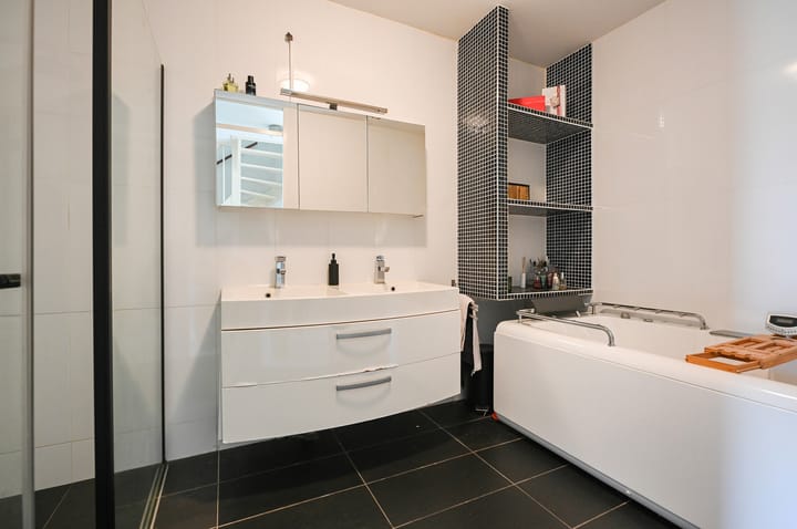 Photo 30 of Miamihof 57