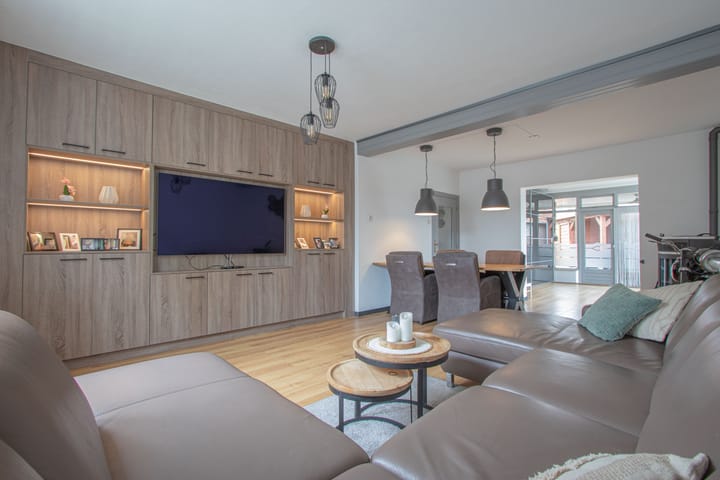 Foto 8 van Bernhardstraat 12