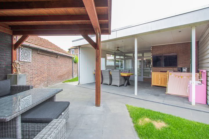 Foto 27 van Bernhardstraat 12