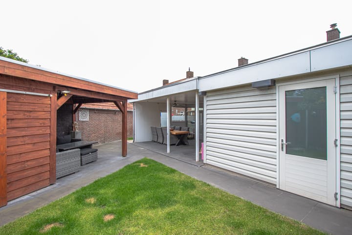 Foto 28 van Bernhardstraat 12