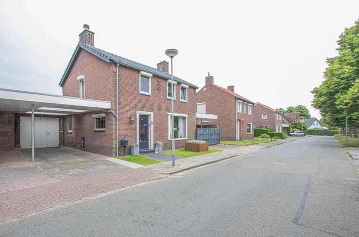 Foto 31 van Bernhardstraat 12