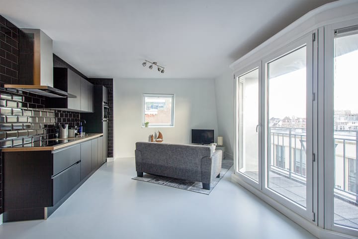 Photo 4 of Dirk Hoogenraadstraat 218-C