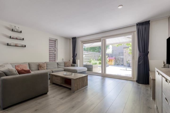 Foto 5 van Bizetstraat 1