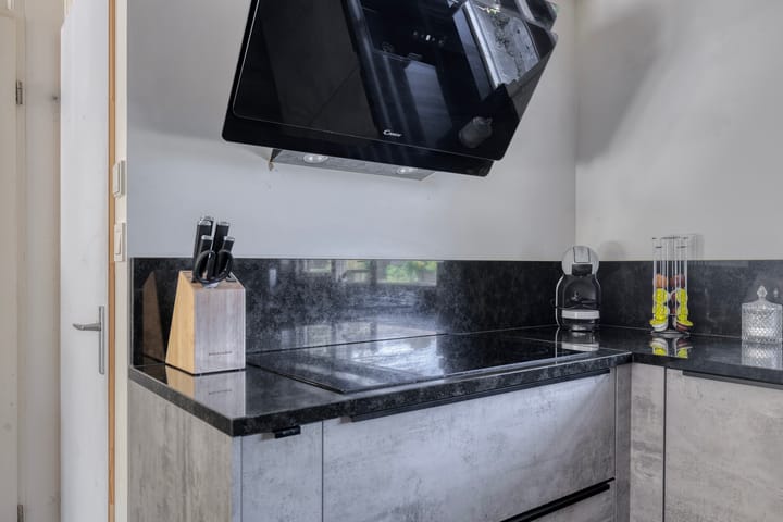 Foto 10 van Bizetstraat 1