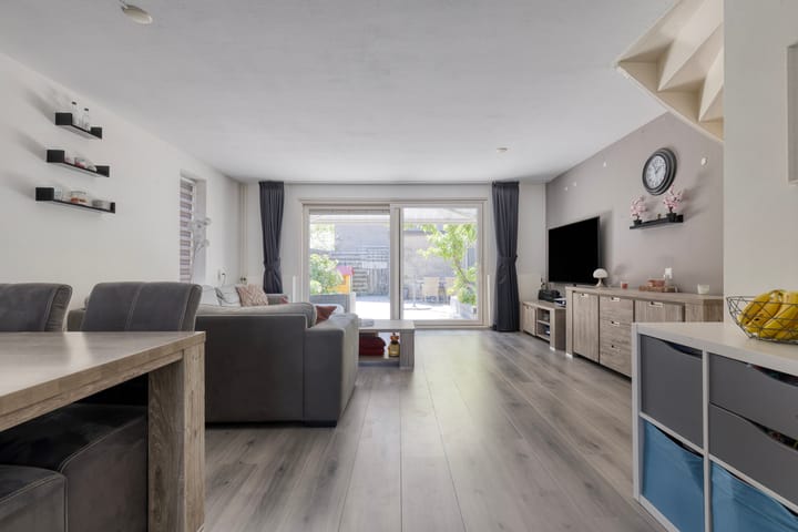 Foto 4 van Bizetstraat 1