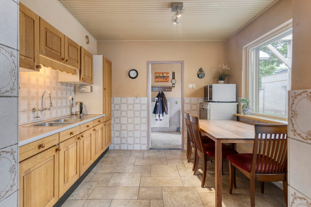 Photo 11 of Marterstraat 18